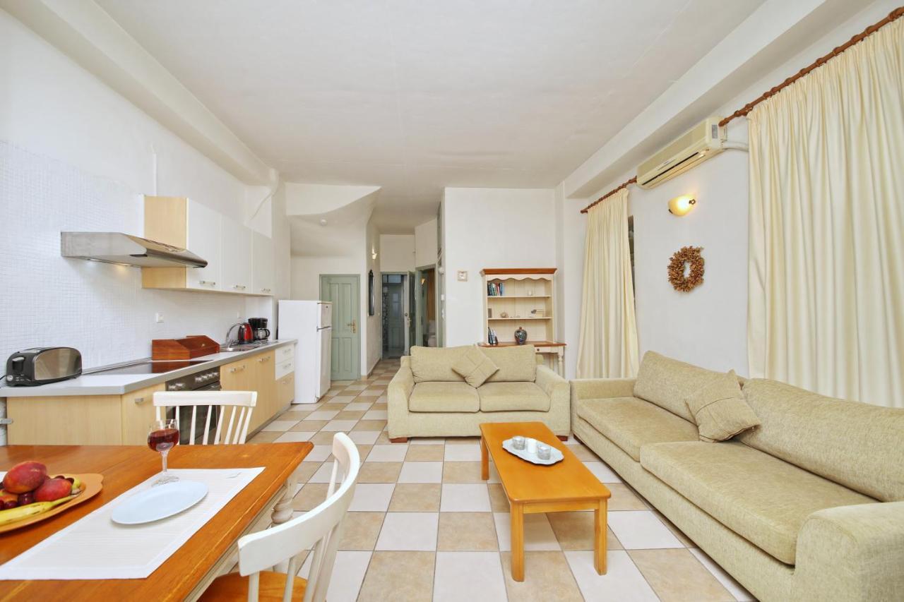 Faros Coastal Apartments Skopelos Town Exterior photo